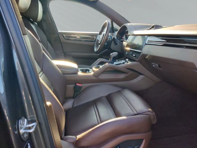 Porsche Cayenne Coupé E-Hybrid