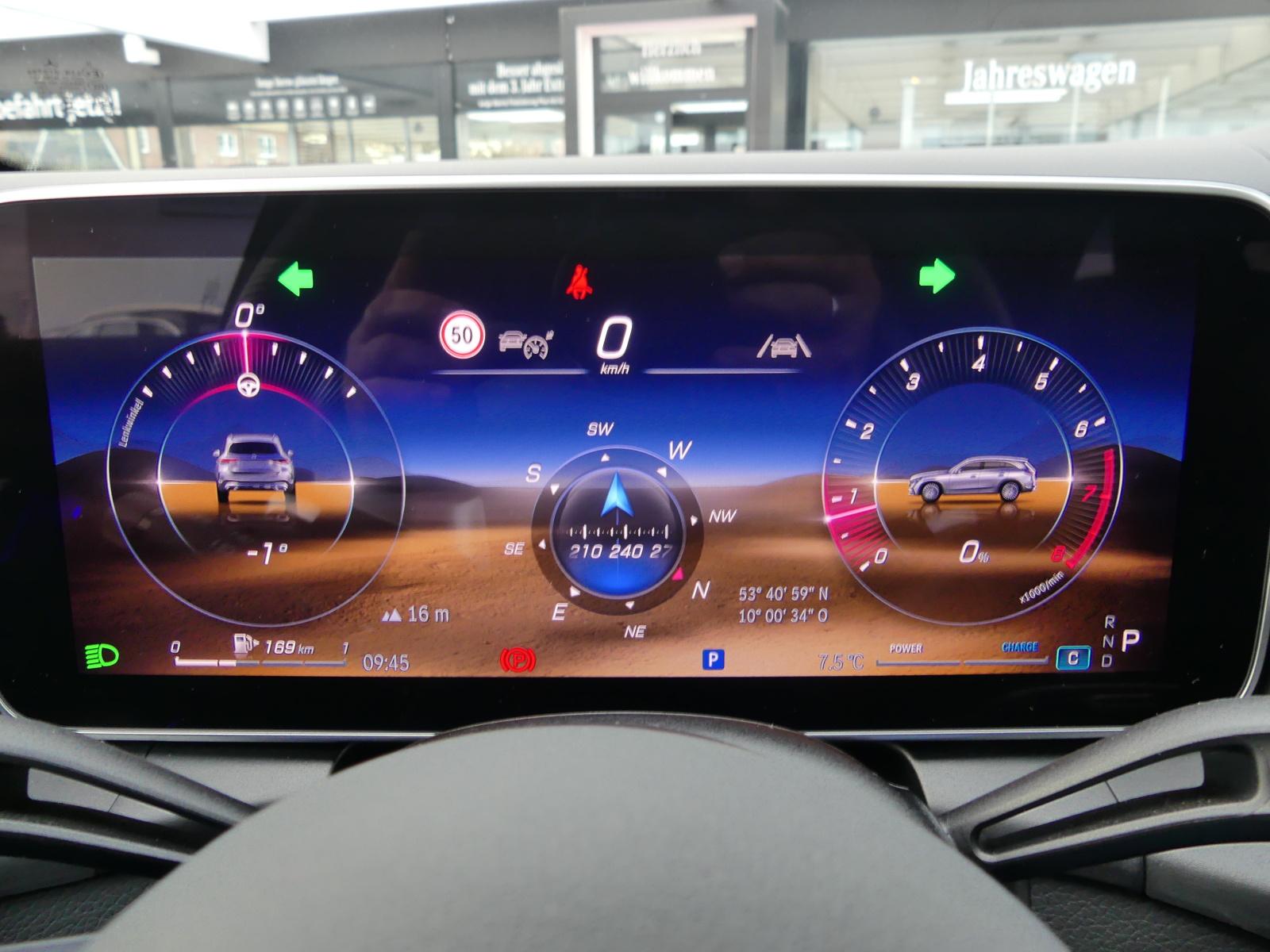 Mercedes-Benz GLC 300 4MATIC AMG Line