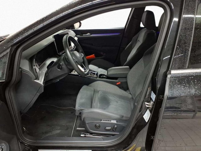 Volkswagen Golf 1.5 eTSI DSG Golf VIII