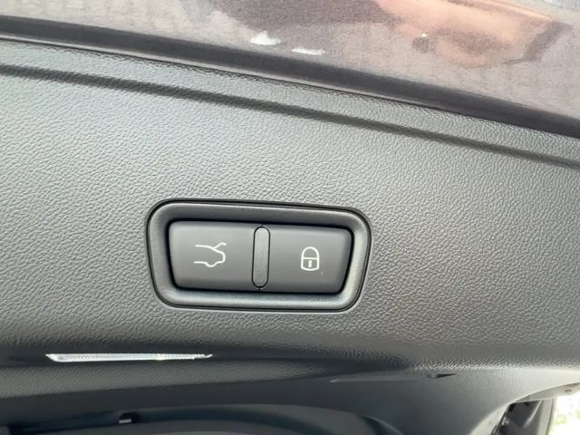 Maserati Grecale MY25 - 300PS - AWD - PANO - LED