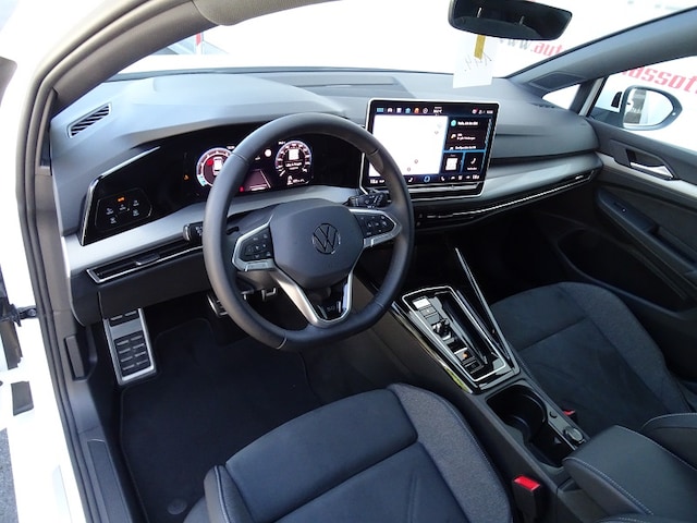 Volkswagen Golf 1.5 eTSI DSG