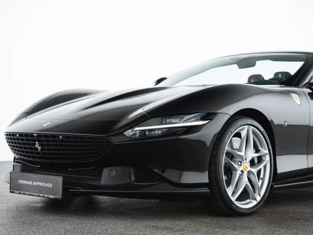 Ferrari Roma Spider