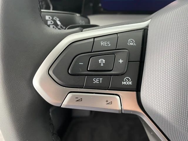 Volkswagen Golf Business DSG Variant