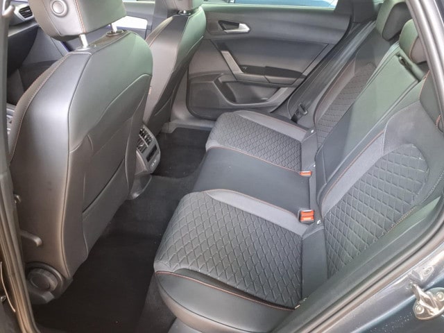 Seat Leon 1.5 eTSI DSG FR-lijn Sportstourer