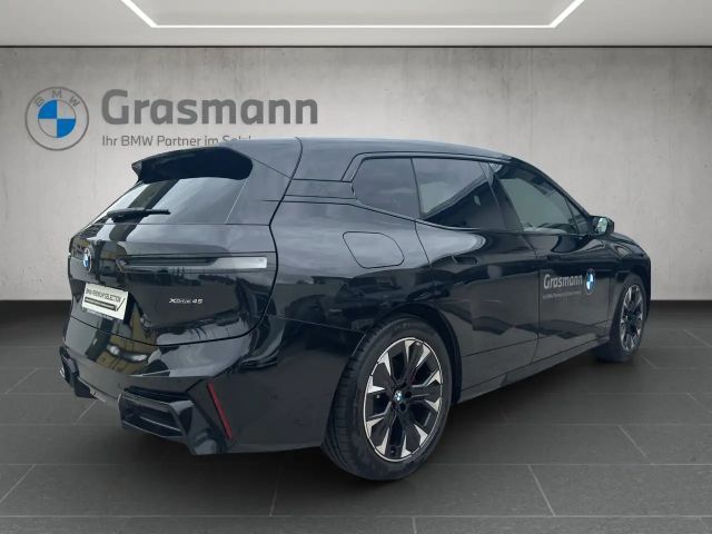 BMW iX xDrive45