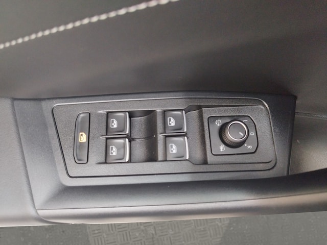 Volkswagen T-Roc 1.5 TSI DSG R-Line