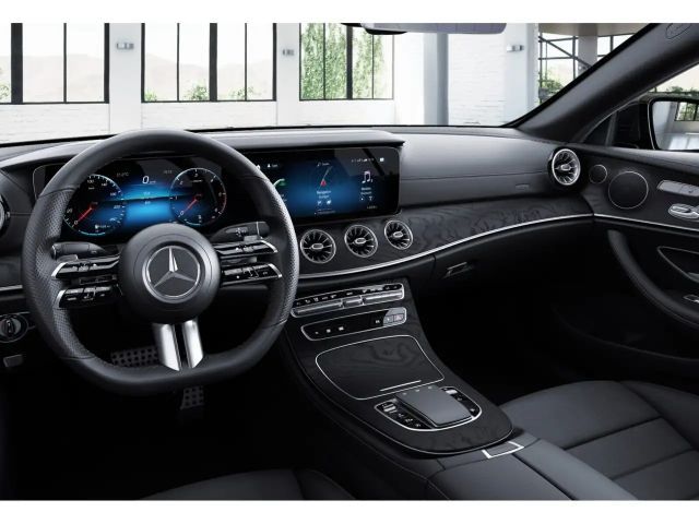 Mercedes-Benz E 220 4MATIC Coupé E 220 d