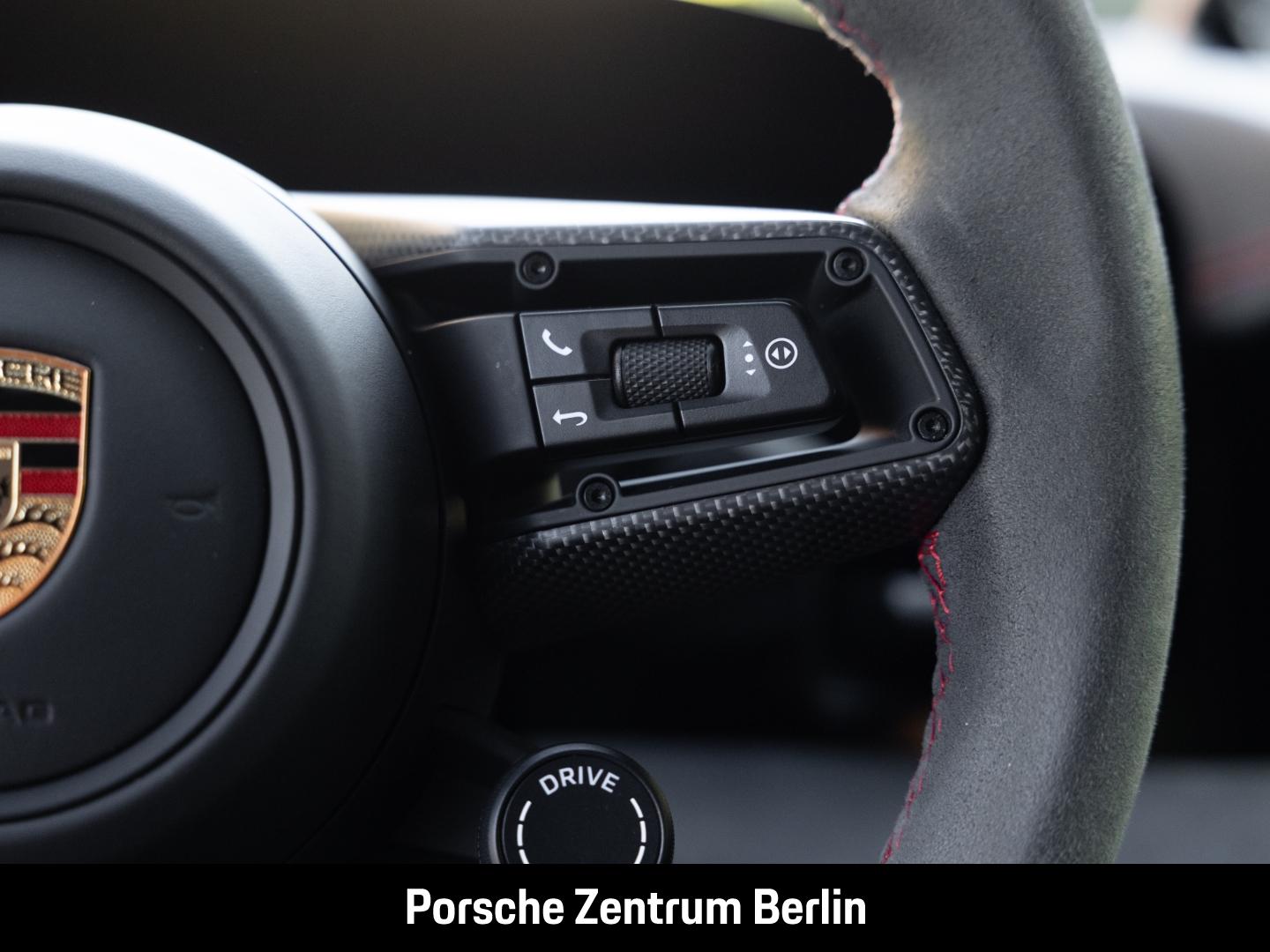 Porsche Taycan GTS Sport Turismo