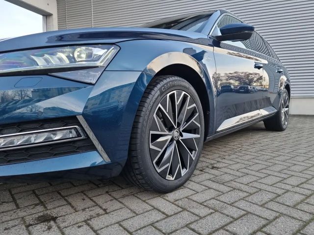 Skoda Superb Combi iV