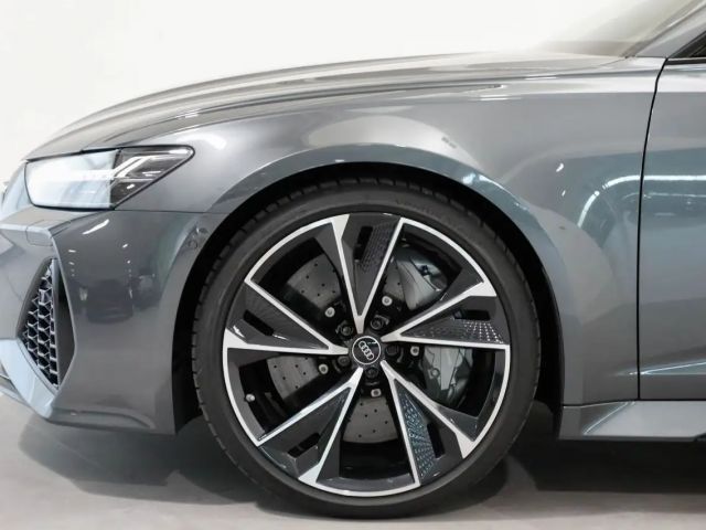 Audi RS6 AHK Matrix HUD Keramik Pano 305km/h