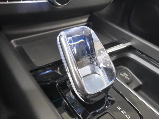 Volvo XC60 AWD Dark Plus T6