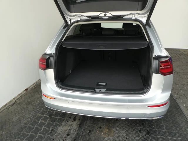 Volkswagen Golf Style Variant