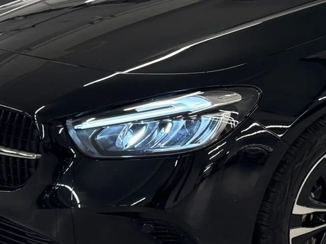 Mercedes-Benz B 200 Progressive Sedan