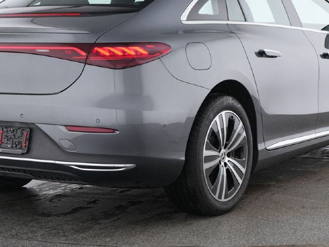 Mercedes-Benz EQE 300 Sedan