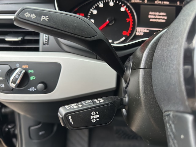 Audi A4 35 TFSI Avant S-Tronic