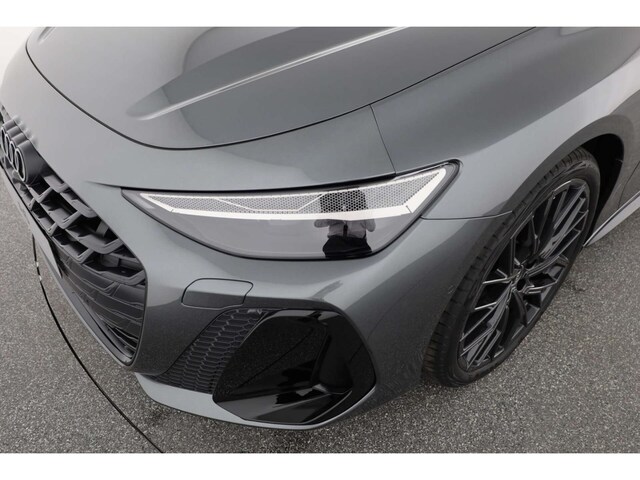 Audi A6 Avant Quattro S-Tronic