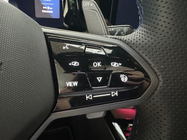 Volkswagen Golf Performance 2,0 l TSI+Kamera+ACC LED Matrix+