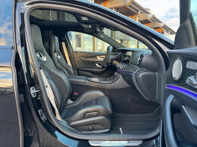 Mercedes-Benz E 63 AMG AMG Line Sedan