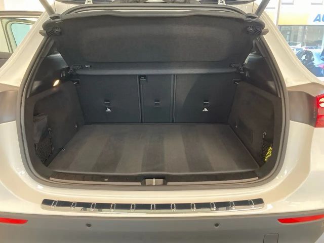 Mercedes-Benz GLA 200 Progressive