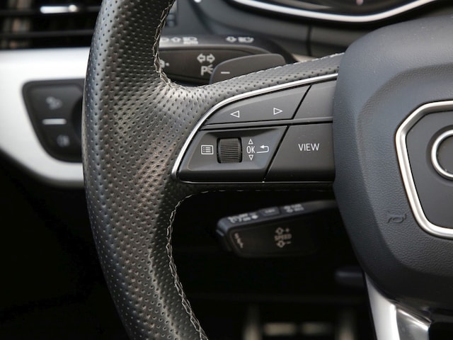 Audi A4 35 TDI Avant S-Line S-Tronic