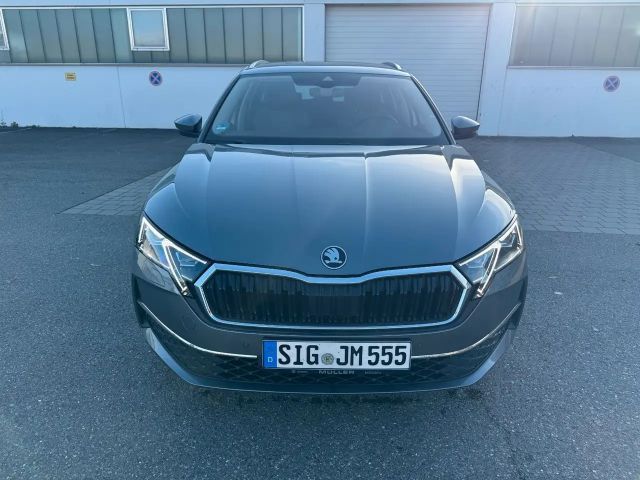 Skoda Octavia Combi Selection
