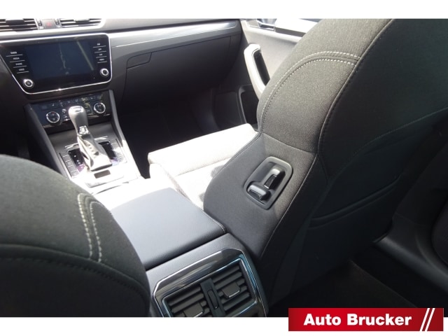 Skoda Superb 2.0 TDI Combi Style Style