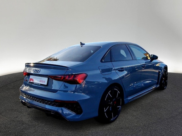 Audi RS3 Quattro S-Tronic Sedan