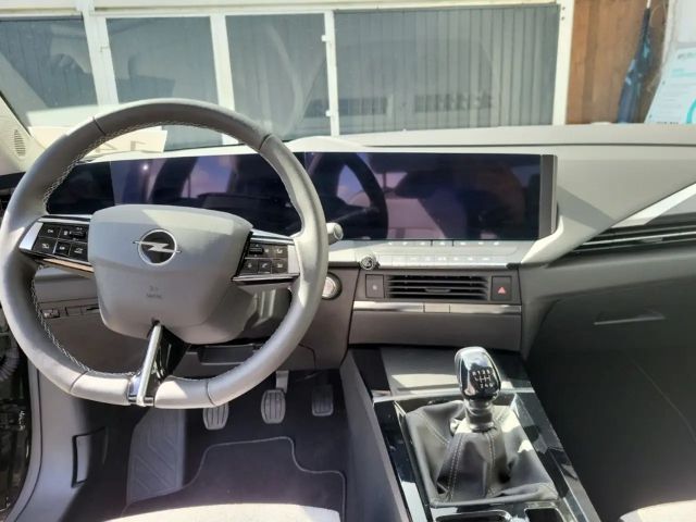 Opel Astra Elegance Sports Tourer