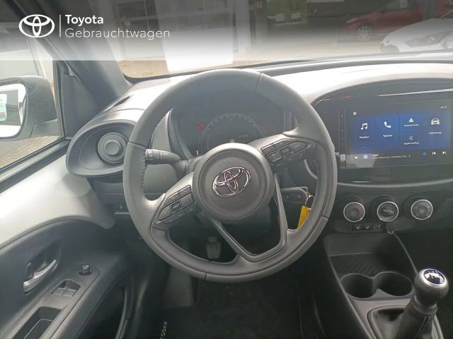 Toyota Aygo X Business Hatchback