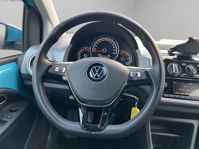 Volkswagen up! Active