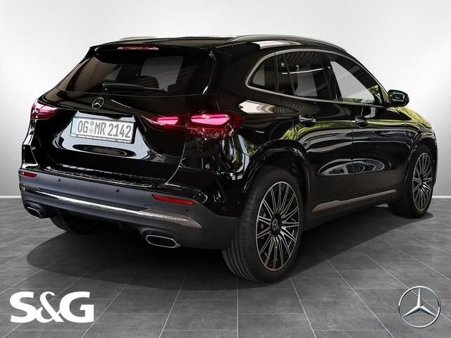 Mercedes-Benz GLA 200 AMG Line