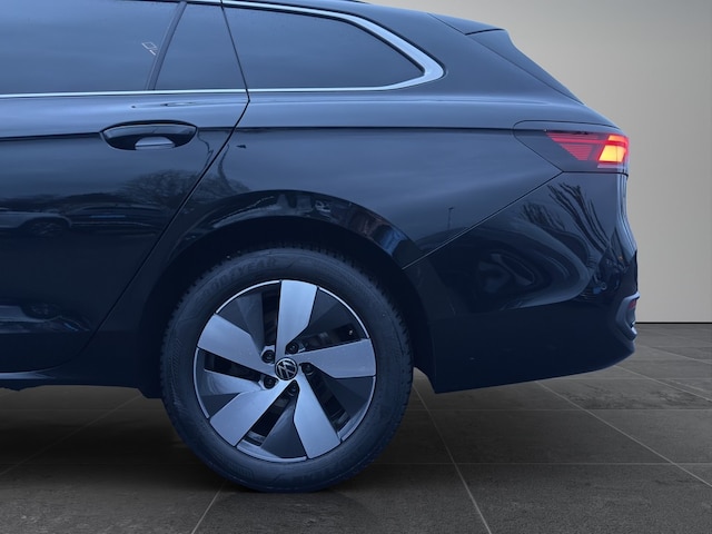 Volkswagen Passat 1.5 eTSI Business Variant