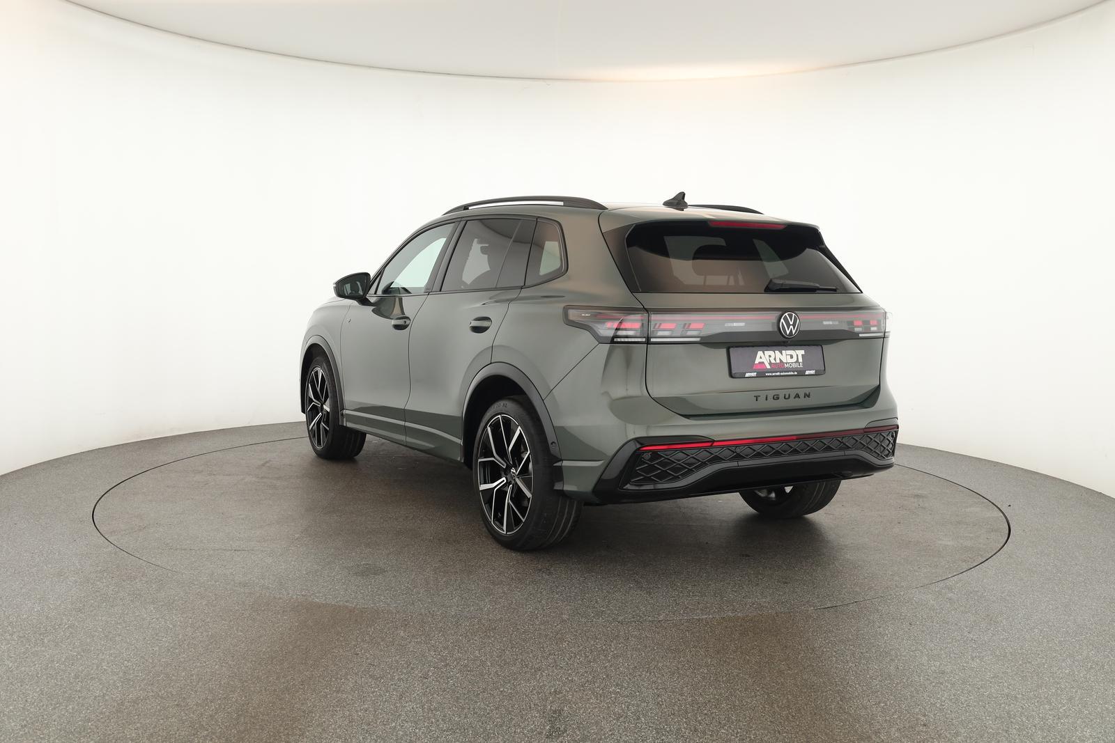 Volkswagen Tiguan 2.0 TSI DSG IQ.Drive R-Line