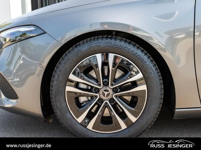 Mercedes-Benz A 200 Progressive