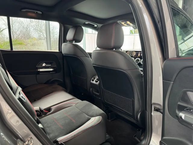 Mercedes-Benz GLB 200 4MATIC AMG Line