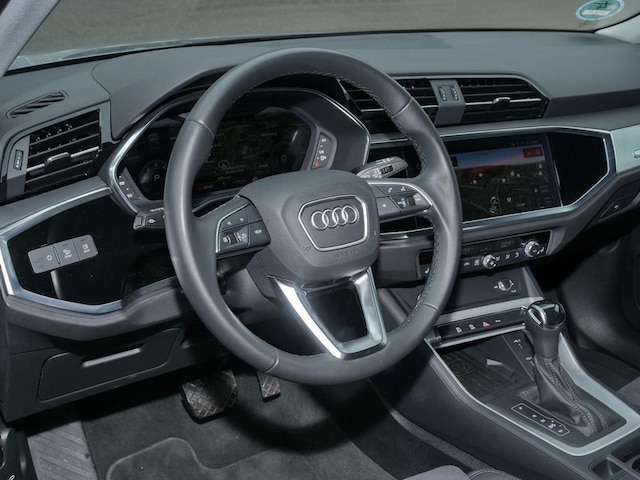 Audi Q3 35 TDI S-Tronic