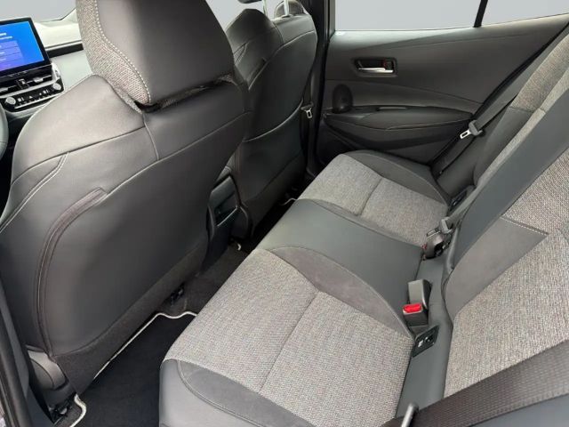 Toyota Corolla 1,8 Teamplayer NAVI+LED+AppleCarPlay Android Auto