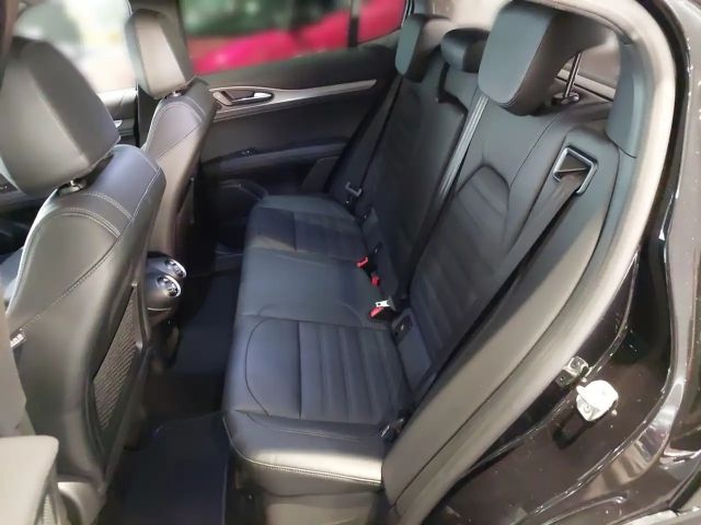 Alfa Romeo Stelvio AT8 Q4 Veloce