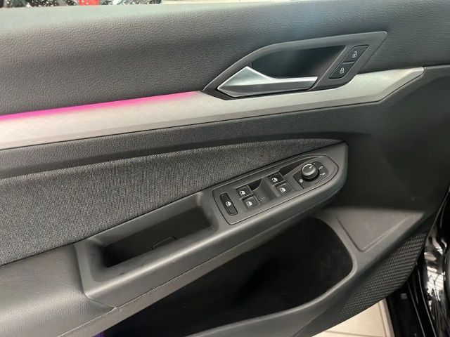 Volkswagen Golf 1.5 eTSI DSG Life Variant