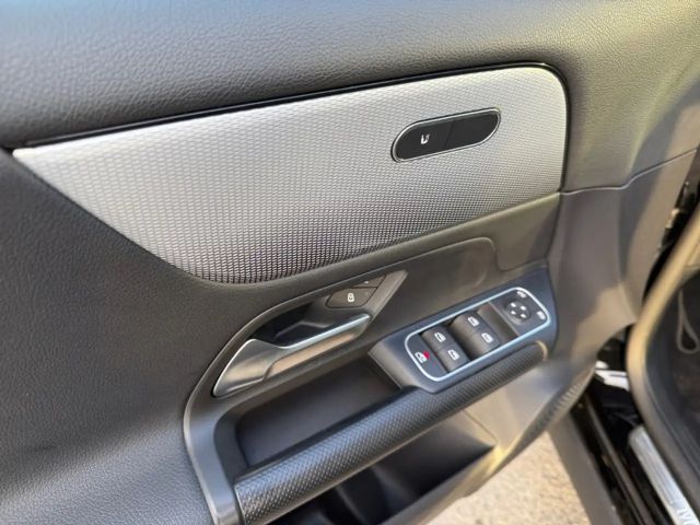 Mercedes-Benz GLA 200 Style