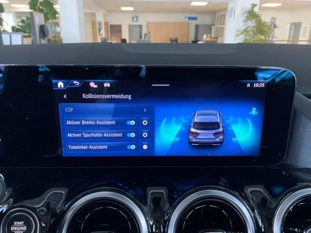 Mercedes-Benz B 200 Progressive Sedan