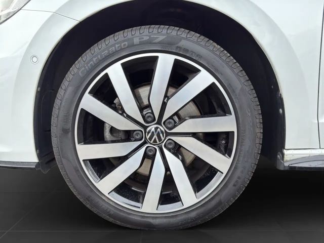 Volkswagen Touran 2.0 TDI DSG R-Line