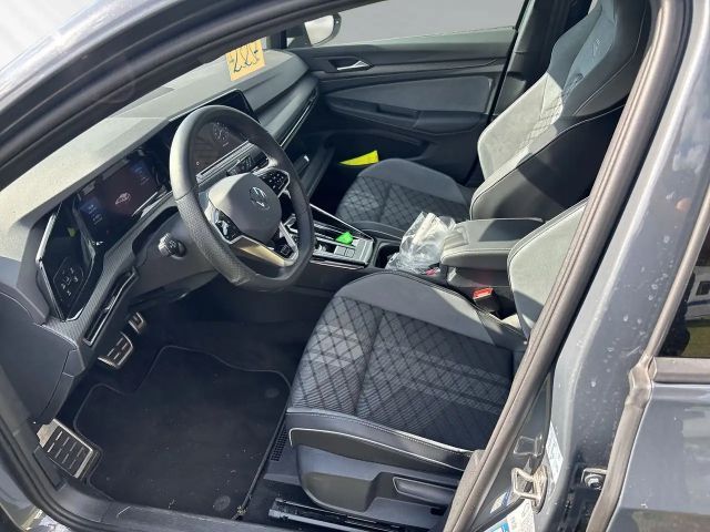 Volkswagen Golf R-Line Variant