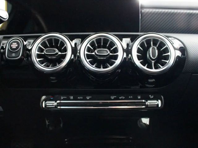 Mercedes-Benz A 200 Progressive