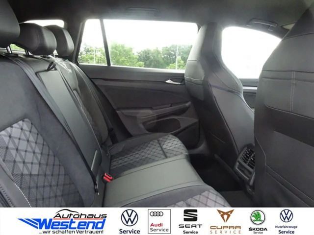 Volkswagen Golf DSG R-Line