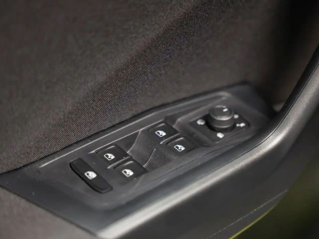 Volkswagen T-Roc 1.0 TSI Life Plus