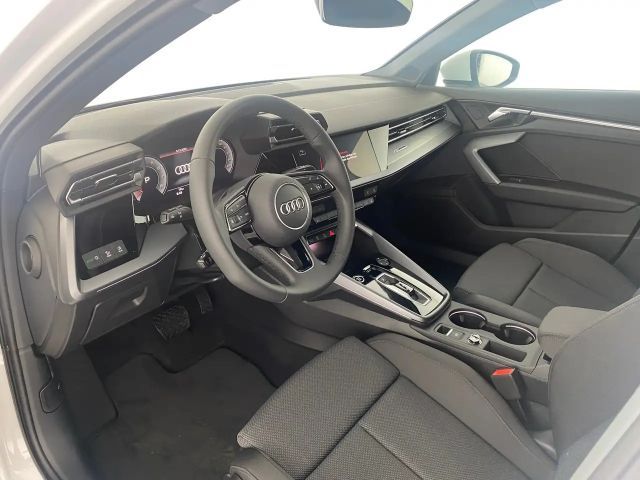 Audi A3 30 TFSI Sedan