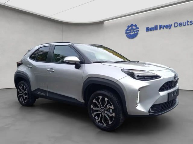 Toyota Yaris Cross Teamplayer,Safety-Paket,Winter-Paket