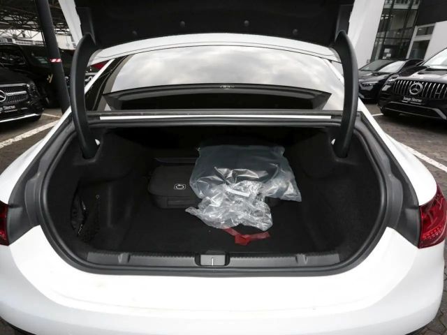 Mercedes-Benz EQE 4MATIC 500 AMG Line Sedan