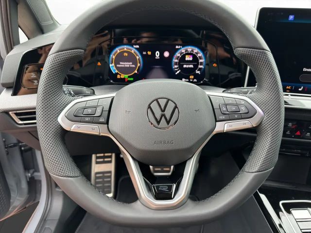 Volkswagen Golf DSG Golf VIII IQ.Drive R-Line